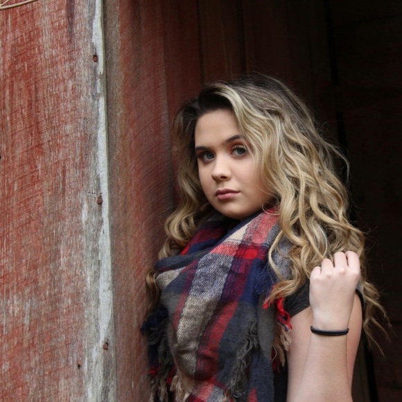 Meet your Posher, Brooklynn - Picture 1 of 1